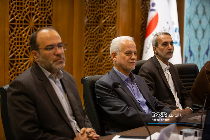 نشست نخبگانی «روز زاینده‌رود»