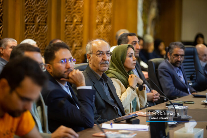 نشست نخبگانی «روز زاینده‌رود»
