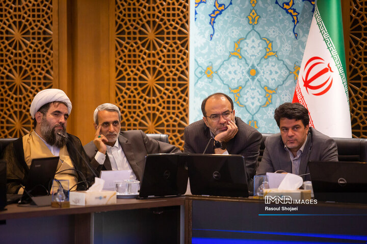 نشست نخبگانی «روز زاینده‌رود»