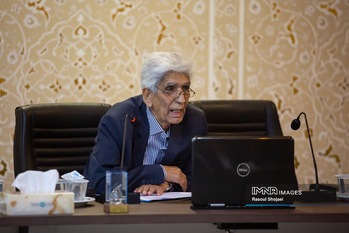 نشست نخبگانی «روز زاینده‌رود»
