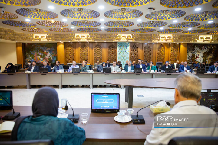 نشست نخبگانی «روز زاینده‌رود»