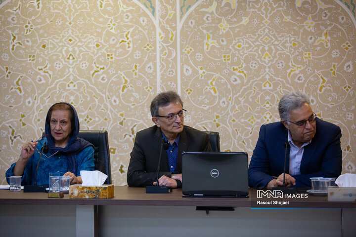 نشست نخبگانی «روز زاینده‌رود»