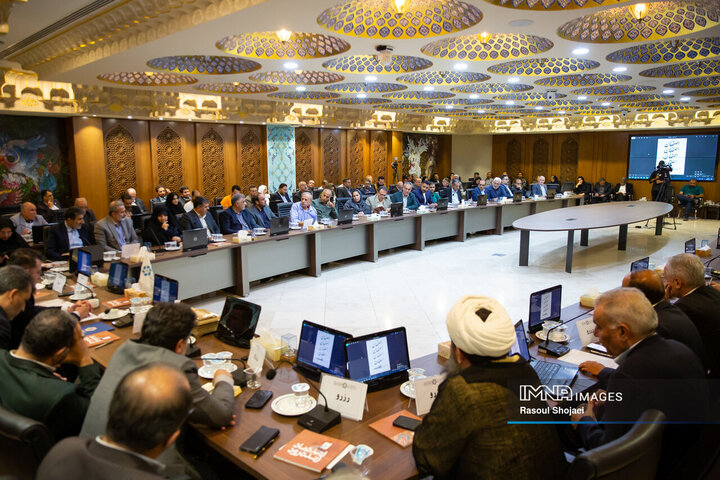 نشست نخبگانی «روز زاینده‌رود»