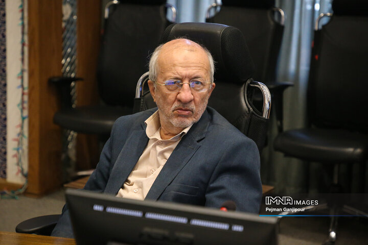 عباس حاج رسولی ها رئیس کمیسیون اقتصادی، سرمایه گذاری و گردشگری شورای اسلامی شهر