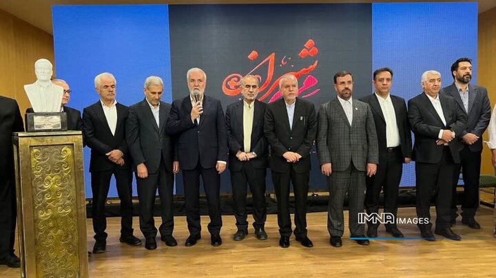 رونمایی از سردیس «محمدحسن اسدی» در رویداد ملی گردشگری مهر ایران 