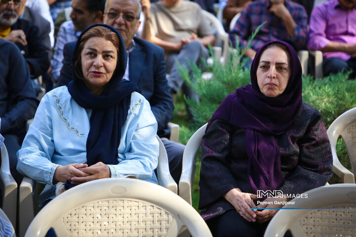 دورهمی بازنشستگان شهرداری اصفهان