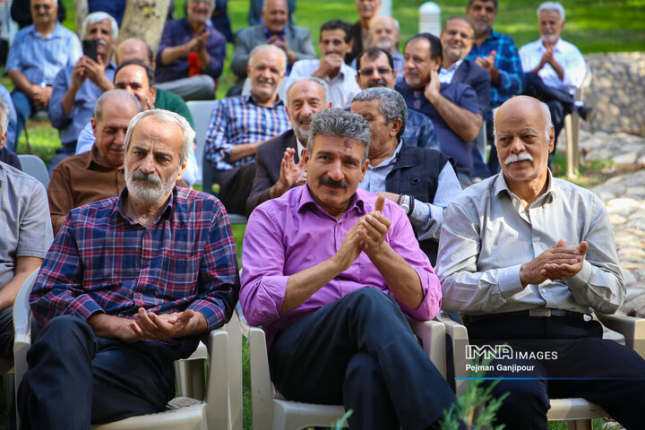 دورهمی بازنشستگان شهرداری اصفهان