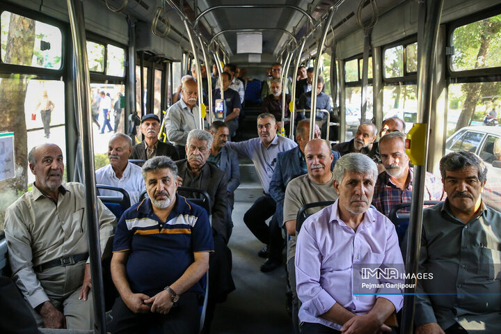 دورهمی بازنشستگان شهرداری اصفهان