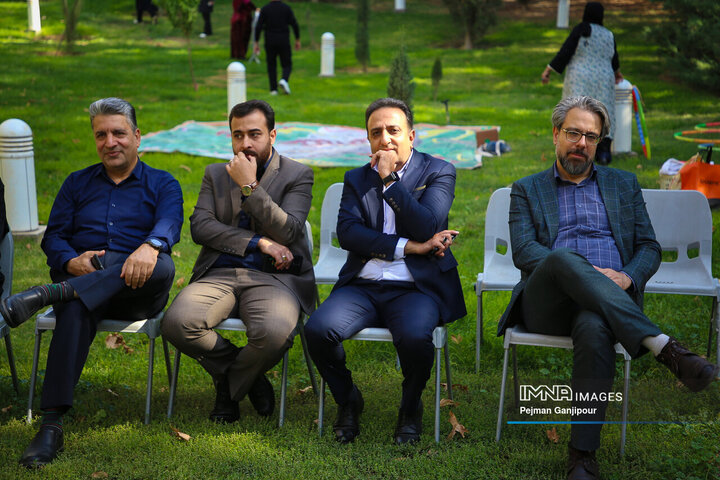 دورهمی بازنشستگان شهرداری اصفهان