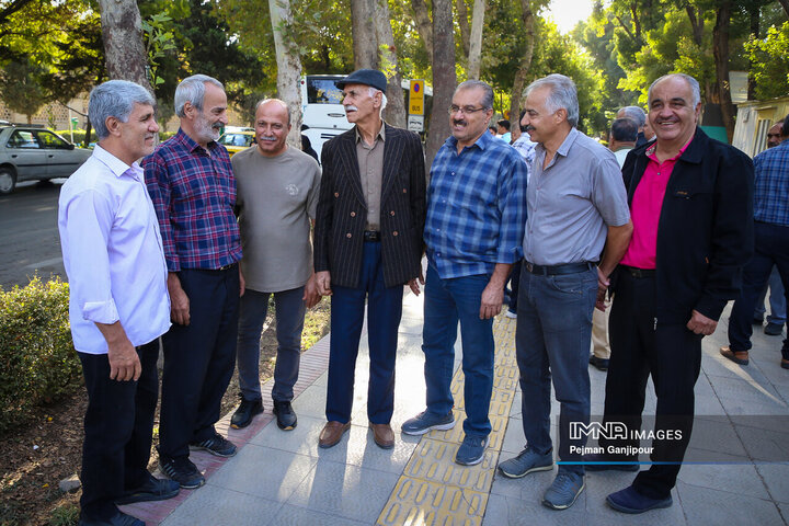 دورهمی بازنشستگان شهرداری اصفهان