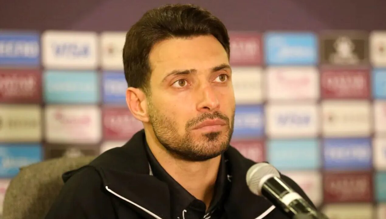 از فدراسیون فوتبال و کنفدراسیون فوتبال آسیا (AFC) تقاضا دارم به ما کمک کنند