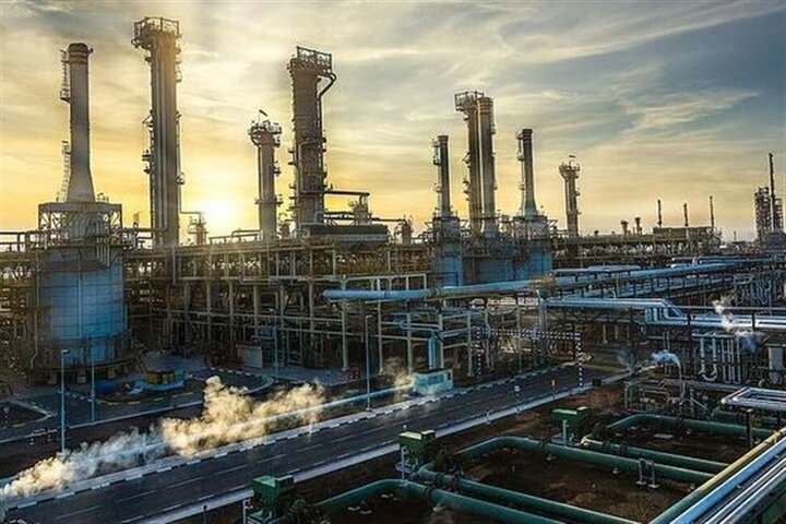 نحوه محاسبه قیمت خوراک تحویلی و فراورده‌های نفتی ابلاغ شد