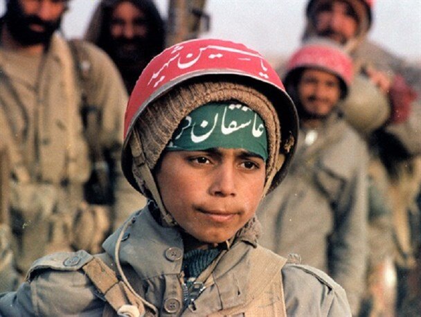 نوجوانی در روزهای جنگ؛ وقتی دنبال «خودت» می‌گردی