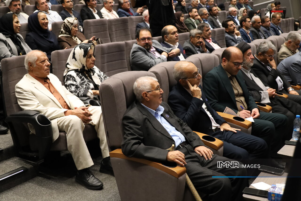 جهش تعهدات خیرین مدرسه‌ساز از ۱۲ به ۲۰ همت با آغاز نهضت عدالت آموزشی