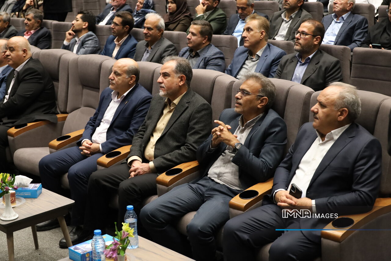 جهش تعهدات خیرین مدرسهساز از ۱۲ به ۲۰ همت با آغاز نهضت عدالت آموزشی