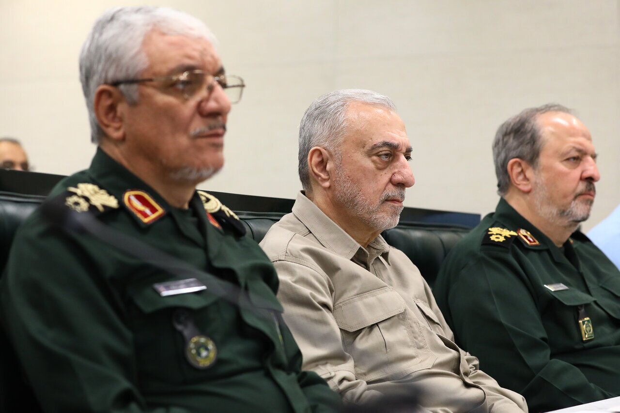وزیر پیشنهادی:جهش در تولید و تامین تسلیحات از  برنامه های اصلی است