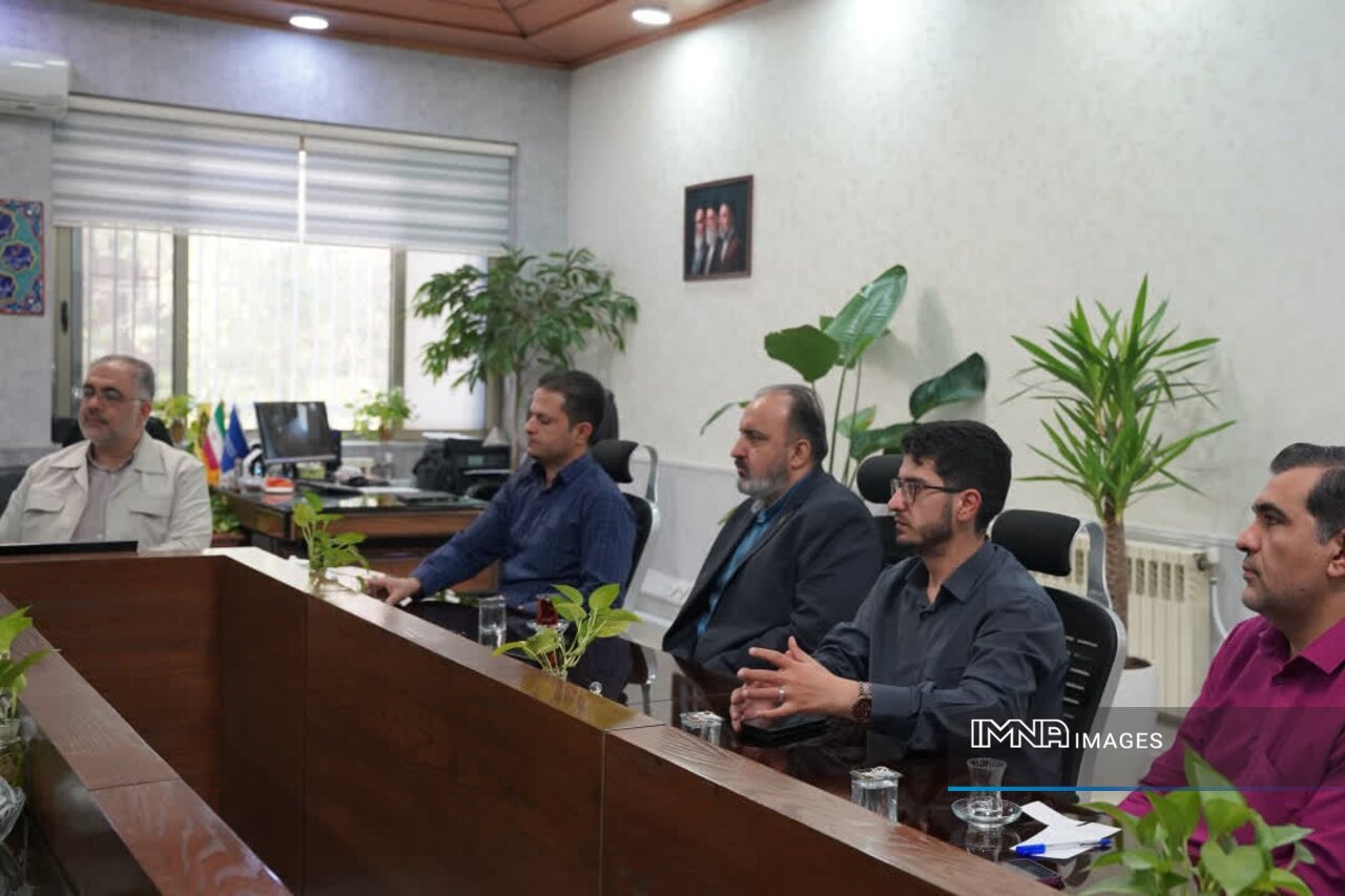 اطلاعات مکان‌مند دفن‌شدگان امامزادگان اصفهان به اپلیکیشن باغ رضوان اضافه می‌شود