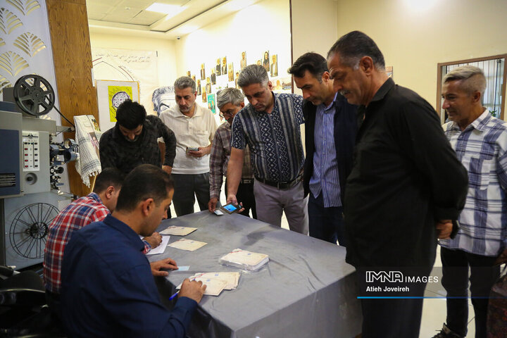 دوره آموزشی رانندگان حمل‌و‌نقل بار شهری اصفهان