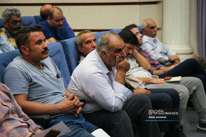 دوره آموزشی رانندگان حمل‌و‌نقل بار شهری اصفهان