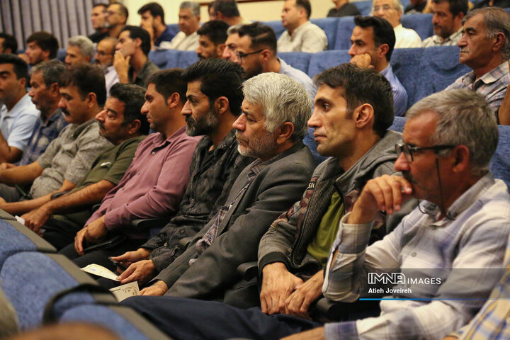 دوره آموزشی رانندگان حمل‌و‌نقل بار شهری اصفهان