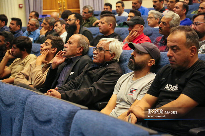 دوره آموزشی رانندگان حمل‌و‌نقل بار شهری اصفهان
