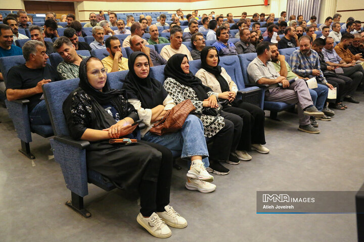 دوره آموزشی رانندگان حمل‌و‌نقل بار شهری اصفهان
