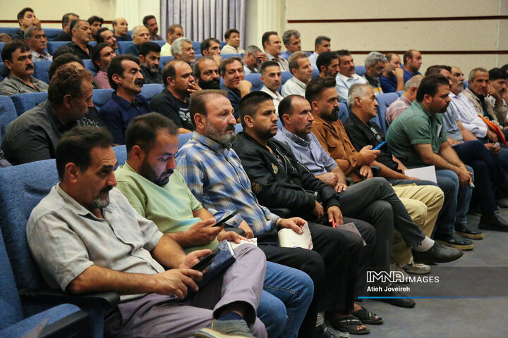 دوره آموزشی رانندگان حمل‌و‌نقل بار شهری اصفهان