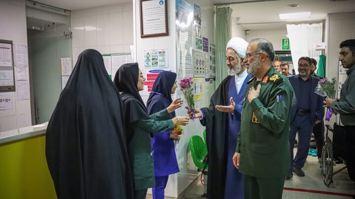 پرستاران، نماد ایثارهای خاموش و آرامش جامعه هستند