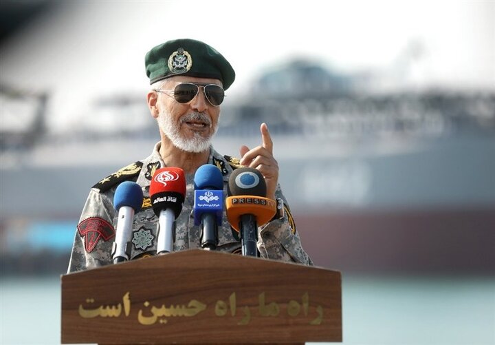 سیاری: تلاش کشورها برای تأمین بنزین گویای بسته بودن کامل تنگه هرمز است