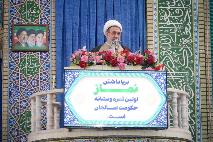 دشمن با جنگ اقتصادی و ایجاد شکاف، به دنبال شکست تاب‌آوری ملت است