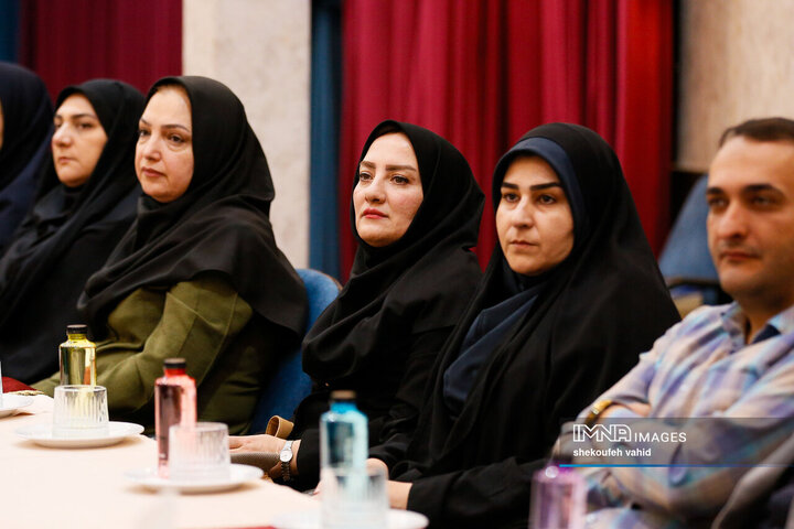 نشست فصلی مسئولان دفاتر شهرداری اصفهان