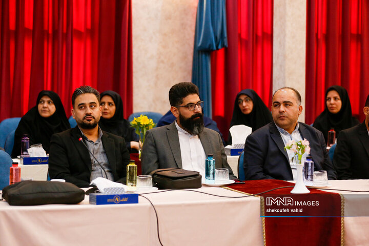 نشست فصلی مسئولان دفاتر شهرداری اصفهان