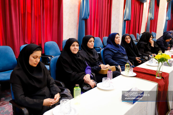 نشست فصلی مسئولان دفاتر شهرداری اصفهان
