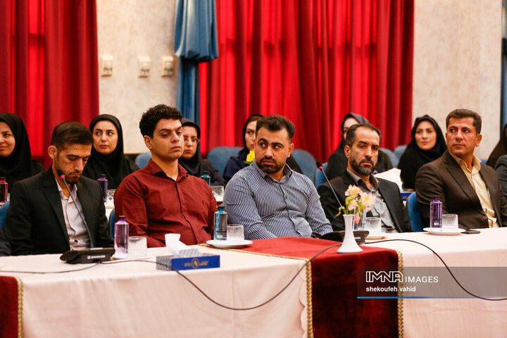 نشست فصلی مسئولان دفاتر شهرداری اصفهان