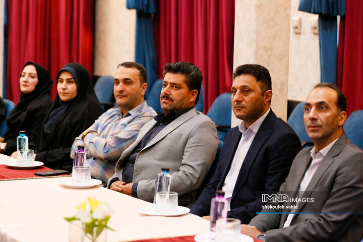 نشست فصلی مسئولان دفاتر شهرداری اصفهان