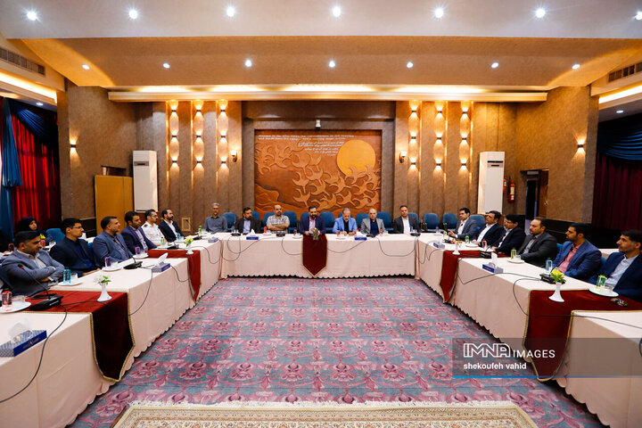 نشست فصلی مسئولان دفاتر شهرداری اصفهان