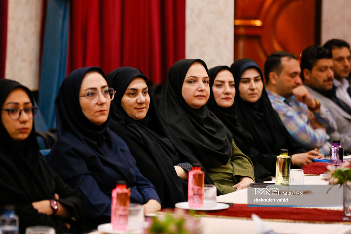 نشست فصلی مسئولان دفاتر شهرداری اصفهان
