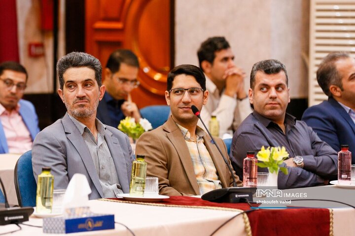 نشست فصلی مسئولان دفاتر شهرداری اصفهان