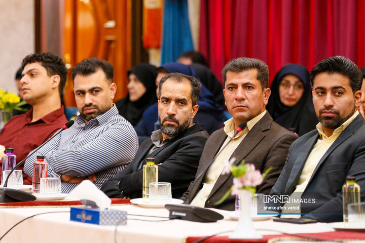 نشست فصلی مسئولان دفاتر شهرداری اصفهان