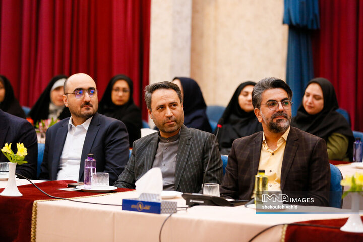 نشست فصلی مسئولان دفاتر شهرداری اصفهان