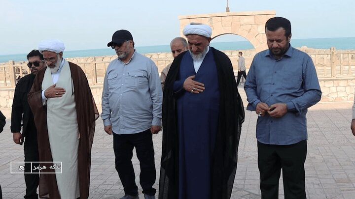 ابلاغ سلام و دعای خیر رهبر انقلاب به رزمندگان تنگه هرمز