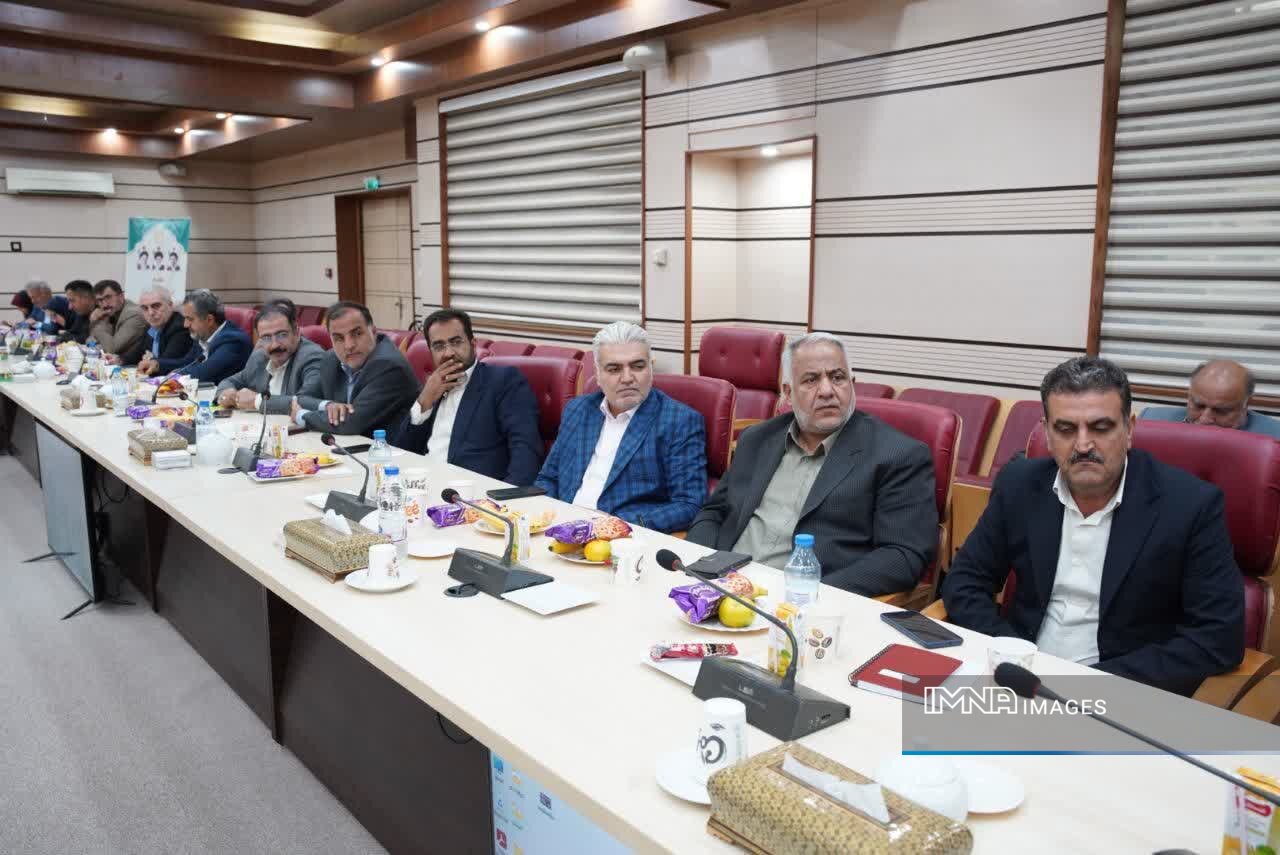 شهرداران دست از اتکا به عوارض ارزش افزوده بردارند