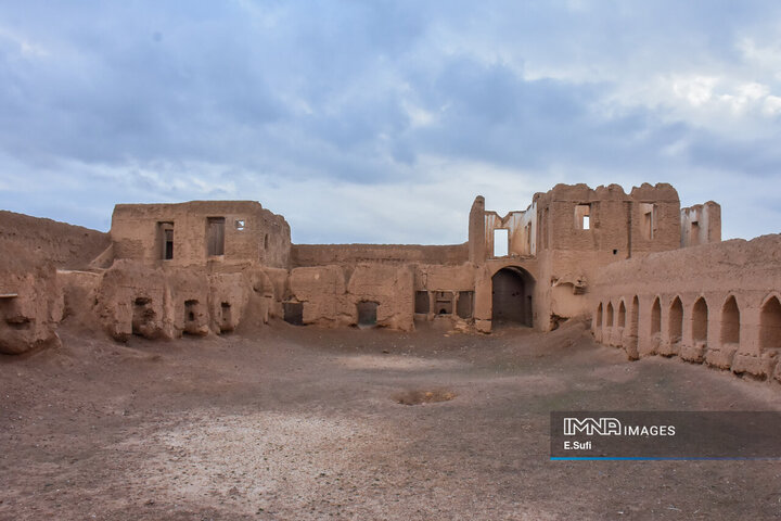 مرکزیِ ایران در قاب تصویر؛ روایت سرزمین مفاخر، طبیعت و صنعت