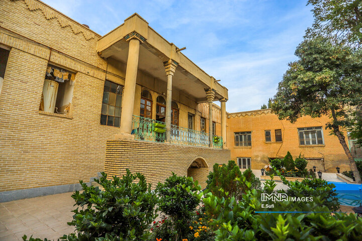 مرکزیِ ایران در قاب تصویر؛ روایت سرزمین مفاخر، طبیعت و صنعت