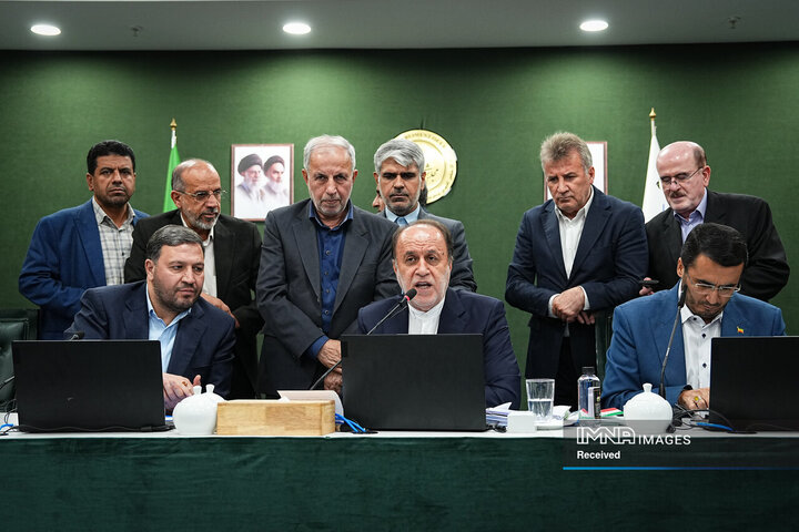 جلسه رأی اعتماد نمایندگان به وزیر پیشنهادی دفاع و پشتیبانی نیروهای مسلح
