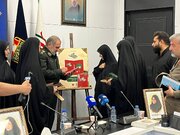 تجلیل معاونت زنان از خانواده شهیدان نصرت افتخاری و افسانه عقیلا