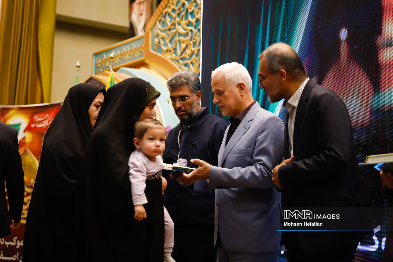 از استکان چای موکب تا دستهای یاری در روزهای جنگ/خادمالحسینهایی که وطن را تنها نگذاشتند
