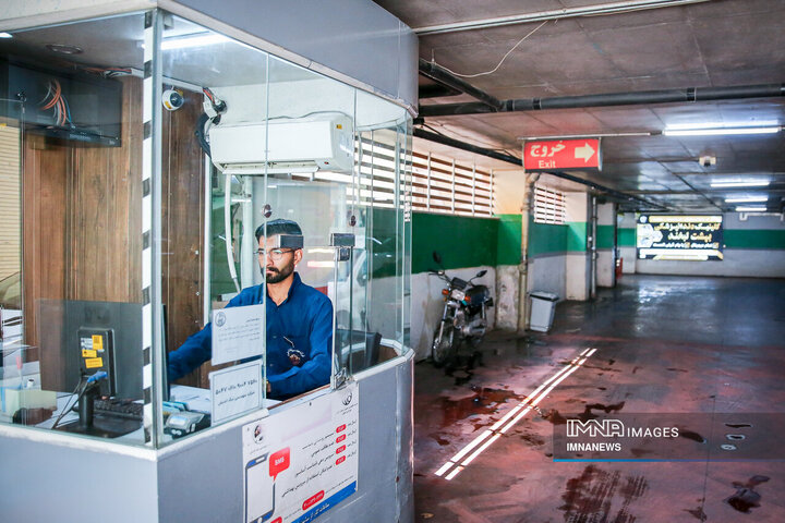 بازدید اعضای کمیسیون هوشمندسازی و حمل‌و‌نقل شورای شهر از پارکینگ‌های شهر اصفهان