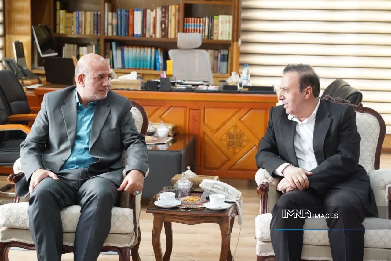در نشستهای وفاق ملی مسائل اساسی استان قزوین را شناسایی کردیم