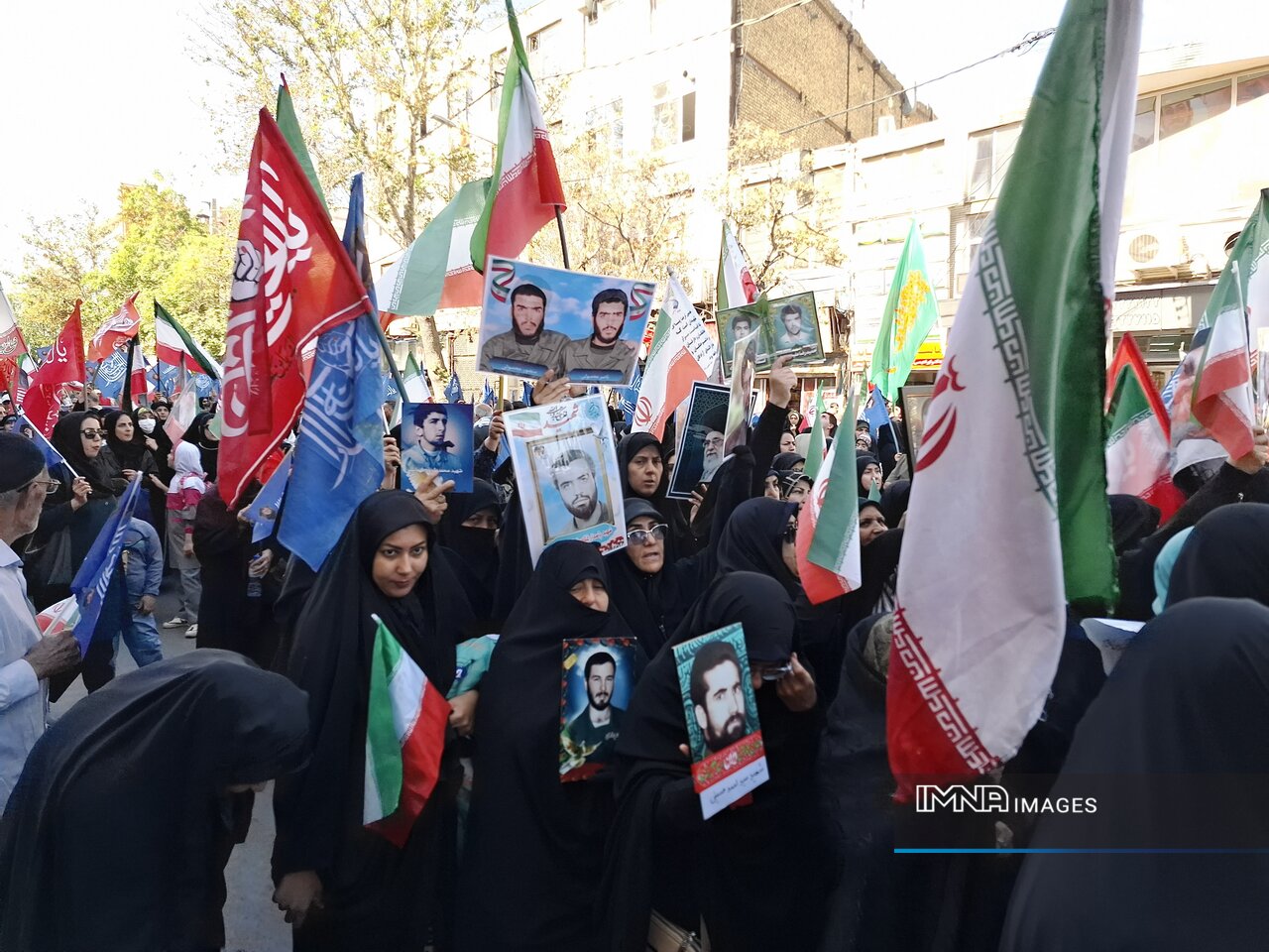 من‌هم جانفدای ایرانم!